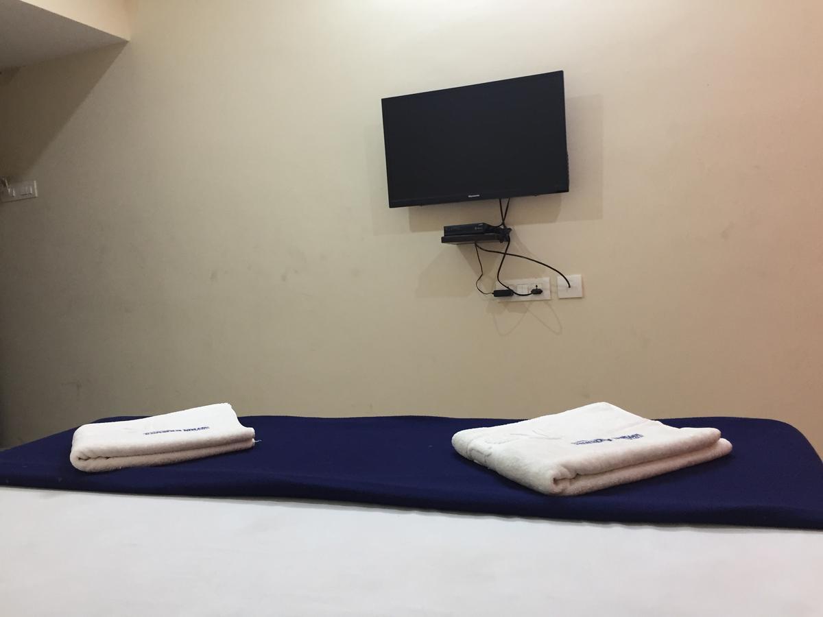 Hotel Nithin Krishna تيروباتي المظهر الخارجي الصورة